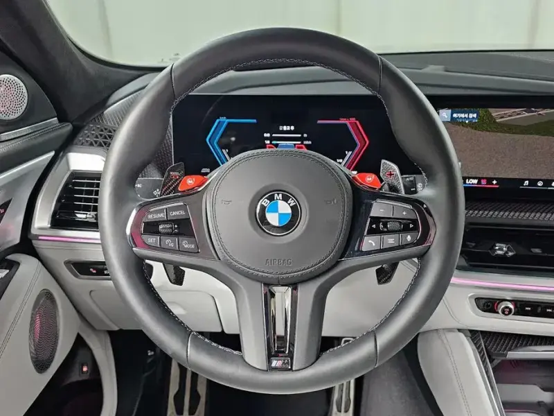 2025 BMW XM с пробегом 9 431 км