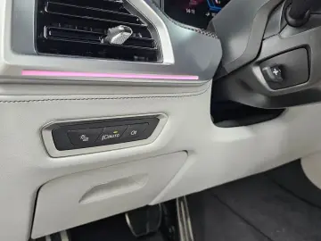 2025 BMW XM с пробегом 9 431 км