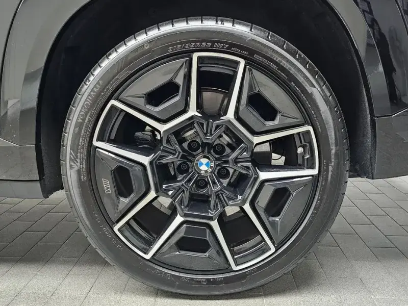 2025 BMW XM с пробегом 9 431 км