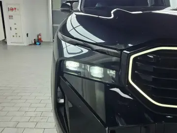 2025 BMW XM с пробегом 9 431 км