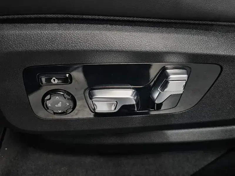 2024 BMW XM с пробегом 14 296 км