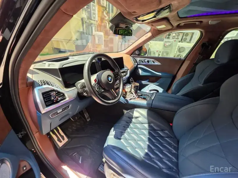 2023 BMW XM с пробегом 13 000 км