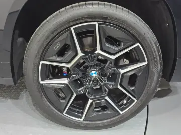 2025 BMW XM с пробегом 5 803 км