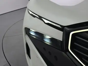 2025 BMW XM с пробегом 5 803 км
