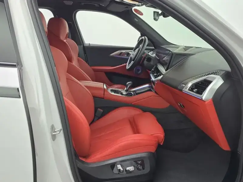 2025 BMW XM с пробегом 5 803 км