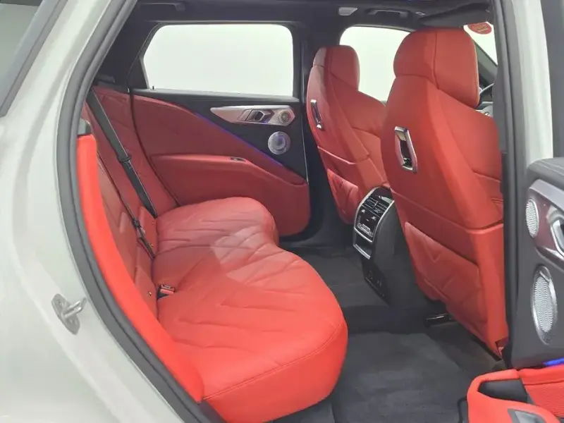 2025 BMW XM с пробегом 5 803 км