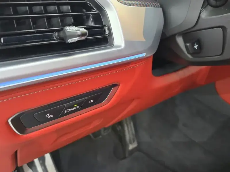 2025 BMW XM с пробегом 5 803 км