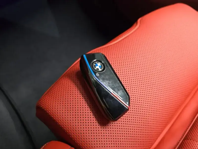 2025 BMW XM с пробегом 5 803 км