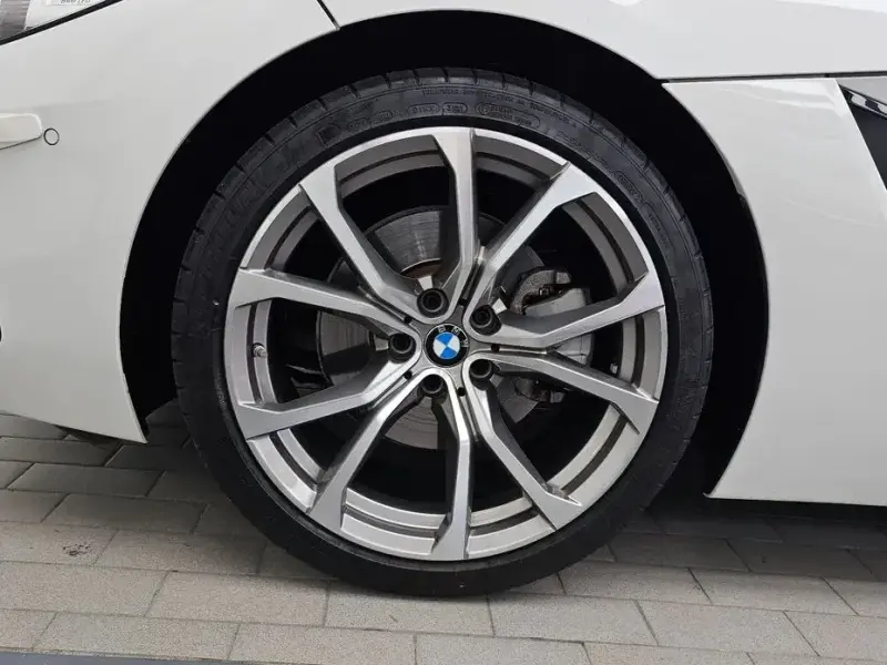 2022 BMW Z4 с пробегом 40 316 км