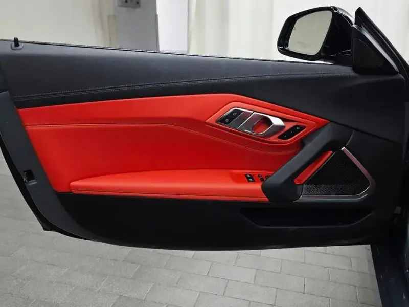 2024 BMW Z4 с пробегом 12 833 км