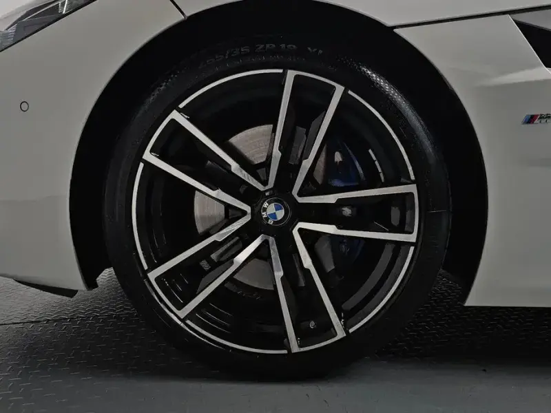 2025 BMW Z4 с пробегом 13 534 км