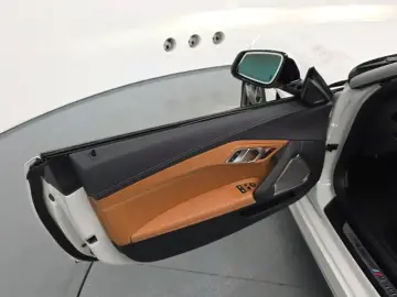 2023 BMW Z4 с пробегом 17 141 км