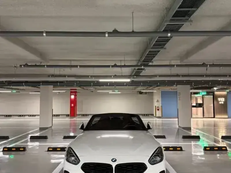 2025 BMW Z4 с пробегом 10 283 км