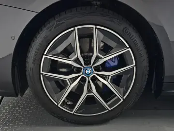 2024 BMW i5 с пробегом 22 603 км