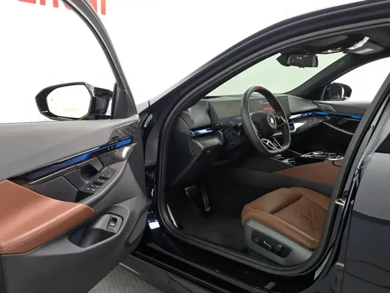2023 BMW i5 с пробегом 71 399 км