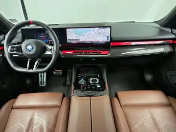 2023 BMW i5 с пробегом 41 159 км