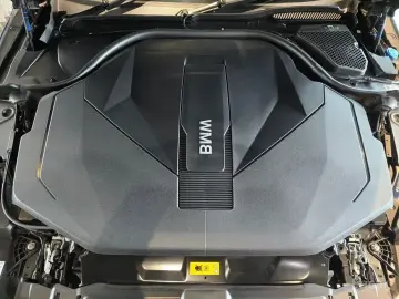 2025 BMW i5 с пробегом 12 901 км