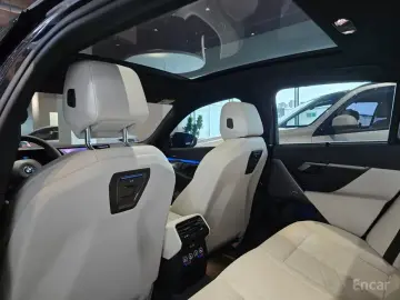2025 BMW i5 с пробегом 12 901 км