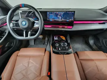 2026 BMW i5 с пробегом 2 362 км