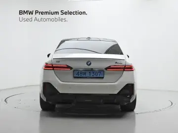 2023 BMW i5 с пробегом 34 105 км