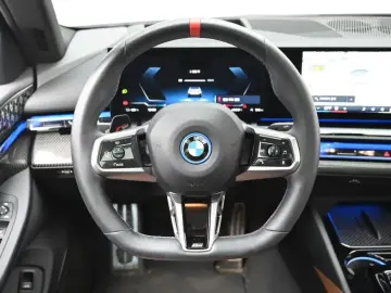 2023 BMW i5 с пробегом 34 105 км