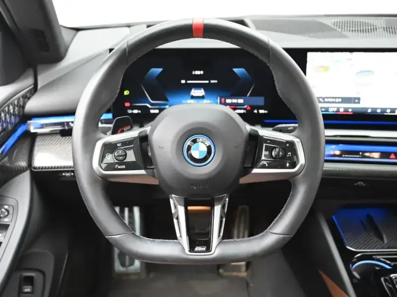 2023 BMW i5 с пробегом 34 105 км