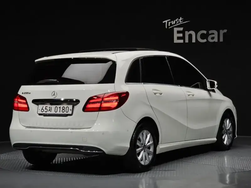 2016 Mercedes-Benz B-Класс с пробегом 111 438 км