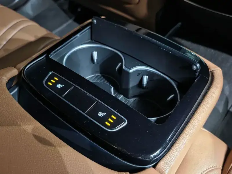 2023 Genesis G80 с пробегом 66 492 км