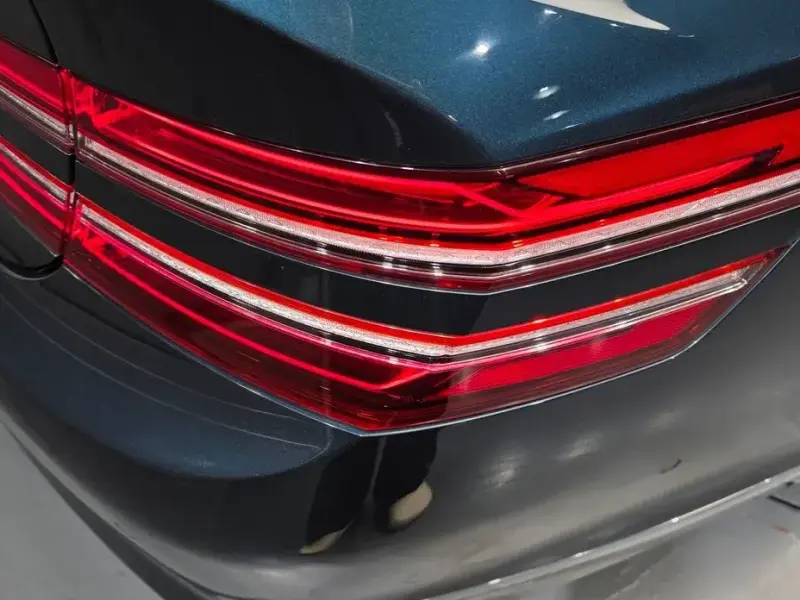 2023 Genesis G80 с пробегом 37 458 км
