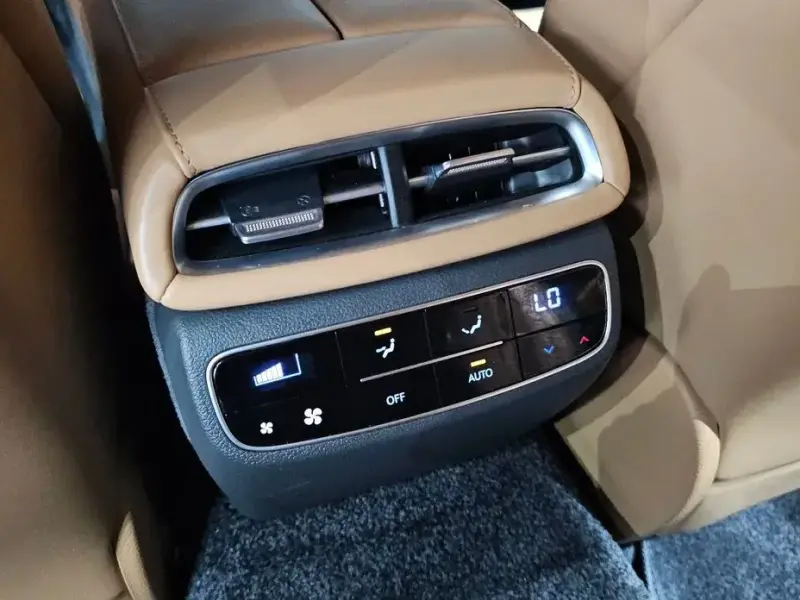 2023 Genesis G80 с пробегом 68 467 км