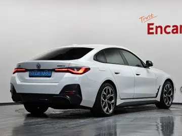 2022 BMW i4 с пробегом 62 461 км
