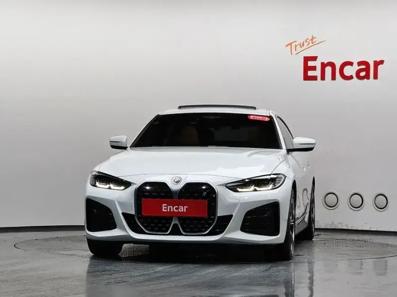2022 BMW i4 с пробегом 62 461 км