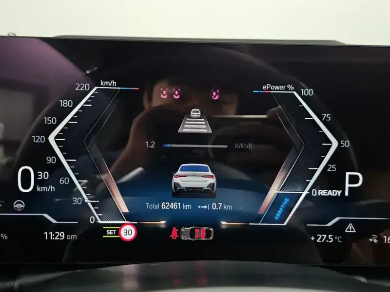 2022 BMW i4 с пробегом 62 461 км