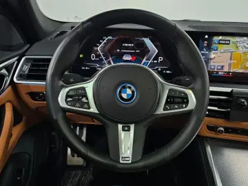 2022 BMW i4 с пробегом 62 461 км