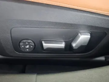 2022 BMW i4 с пробегом 62 461 км