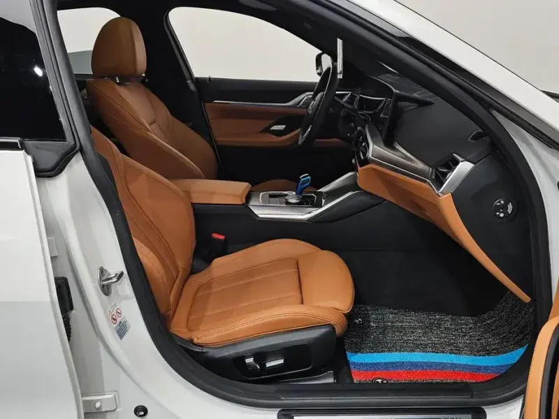 2022 BMW i4 с пробегом 62 461 км