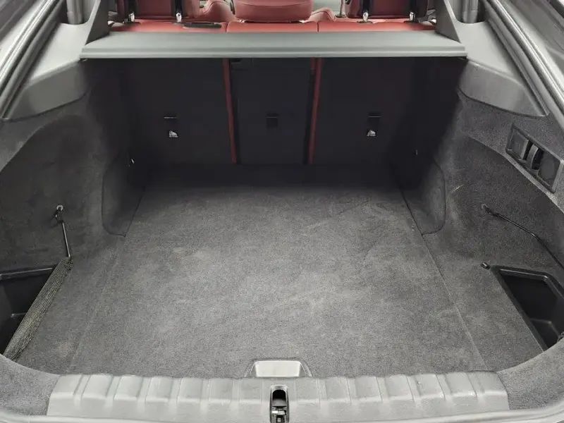 2022 BMW i4 с пробегом 68 060 км