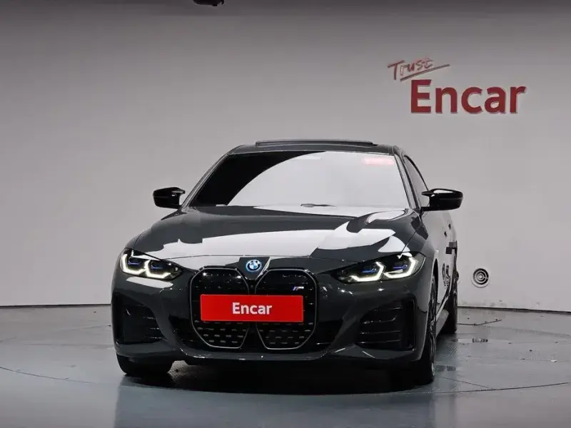 2024 BMW i4 с пробегом 36 983 км