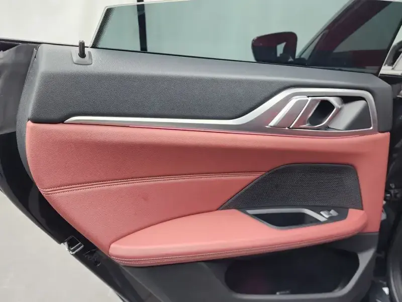 2022 BMW i4 с пробегом 68 060 км