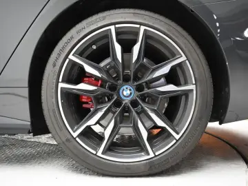 2024 BMW i4 с пробегом 10 358 км