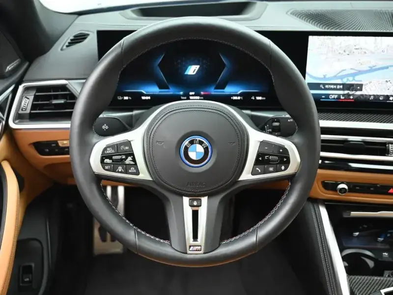 2024 BMW i4 с пробегом 10 358 км