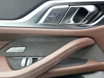 2022 BMW i4 с пробегом 34 378 км