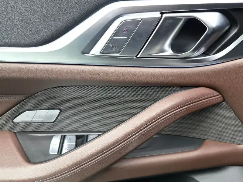 2022 BMW i4 с пробегом 34 378 км