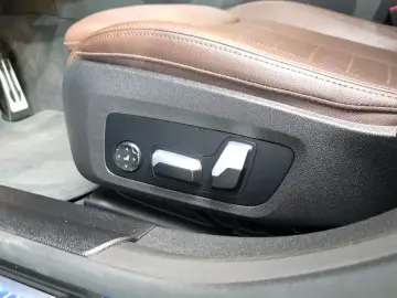 2022 BMW i4 с пробегом 34 378 км