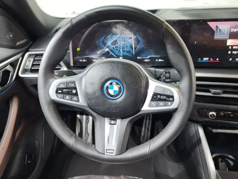 2024 BMW i4 с пробегом 8 835 км