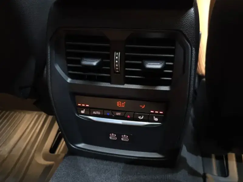 2024 BMW i4 с пробегом 90 880 км