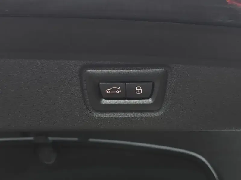 2024 BMW i4 с пробегом 90 880 км