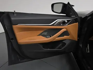 2024 BMW i4 с пробегом 90 880 км