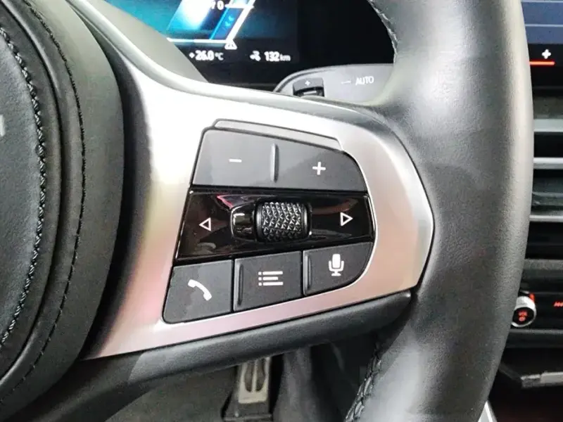 2023 BMW i4 с пробегом 37 284 км