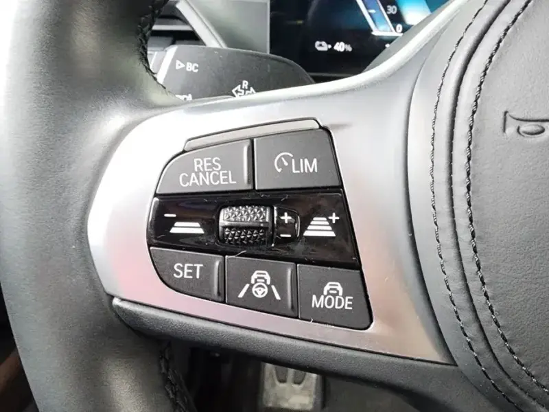 2023 BMW i4 с пробегом 37 284 км